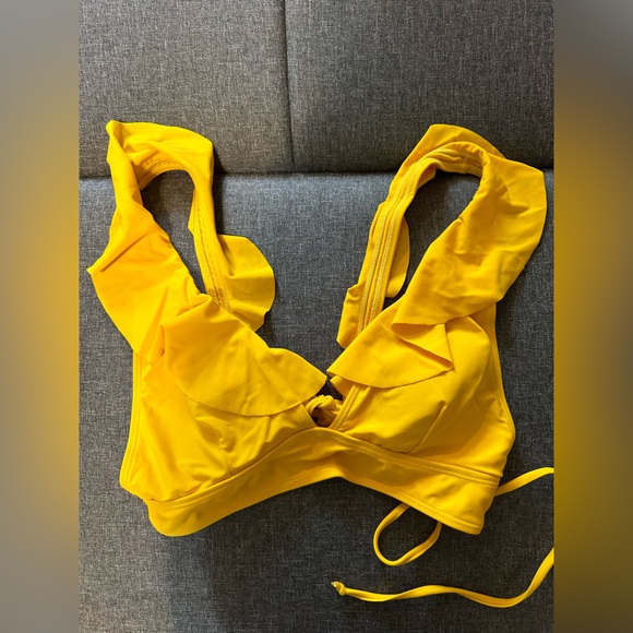 Swim Suit Bundle- Size Large tops and bottoms - Picture 7 of 8